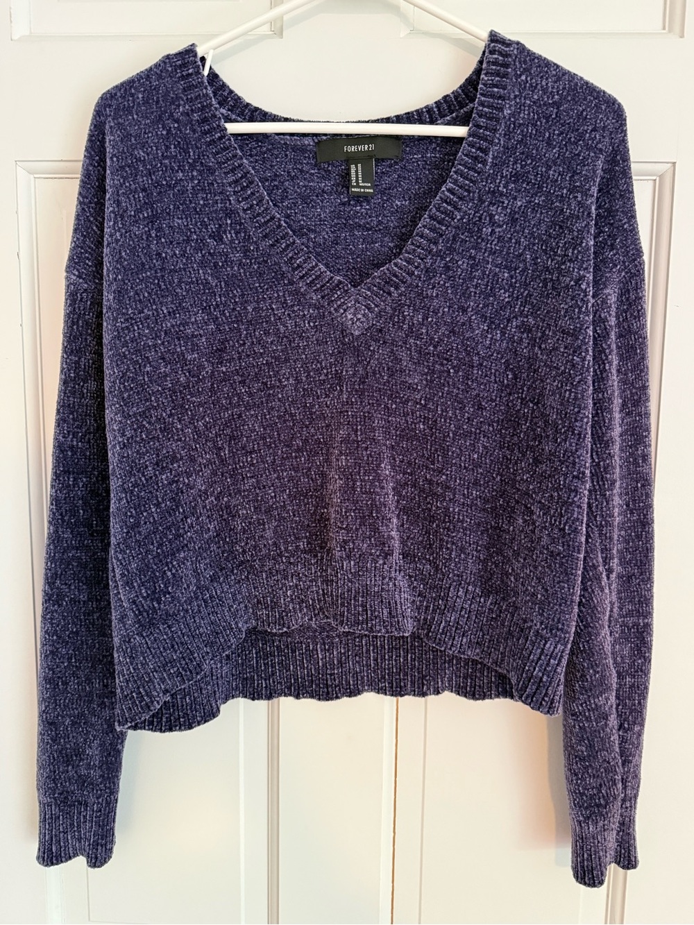 Forever 21 Juniors Cropped Long Sleeved Sweater